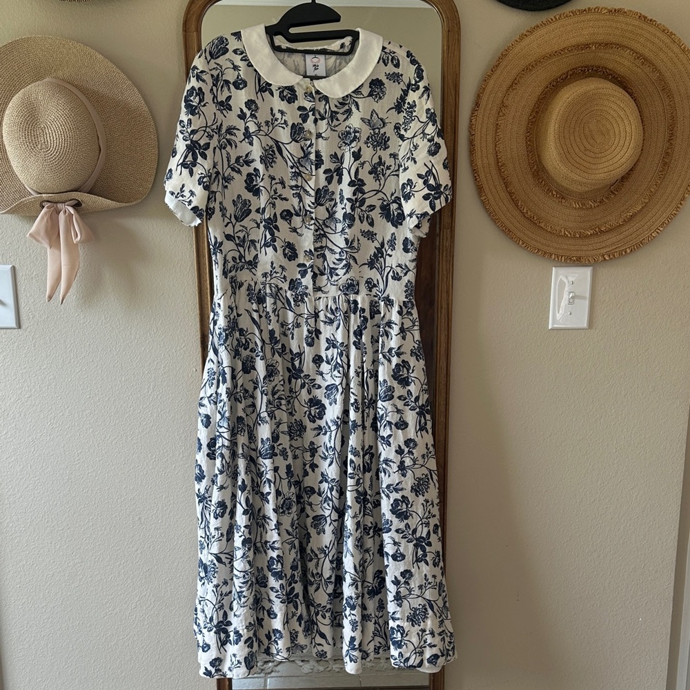 Son de Flor  Classic Dress Floral Navy and White Midi Dress
